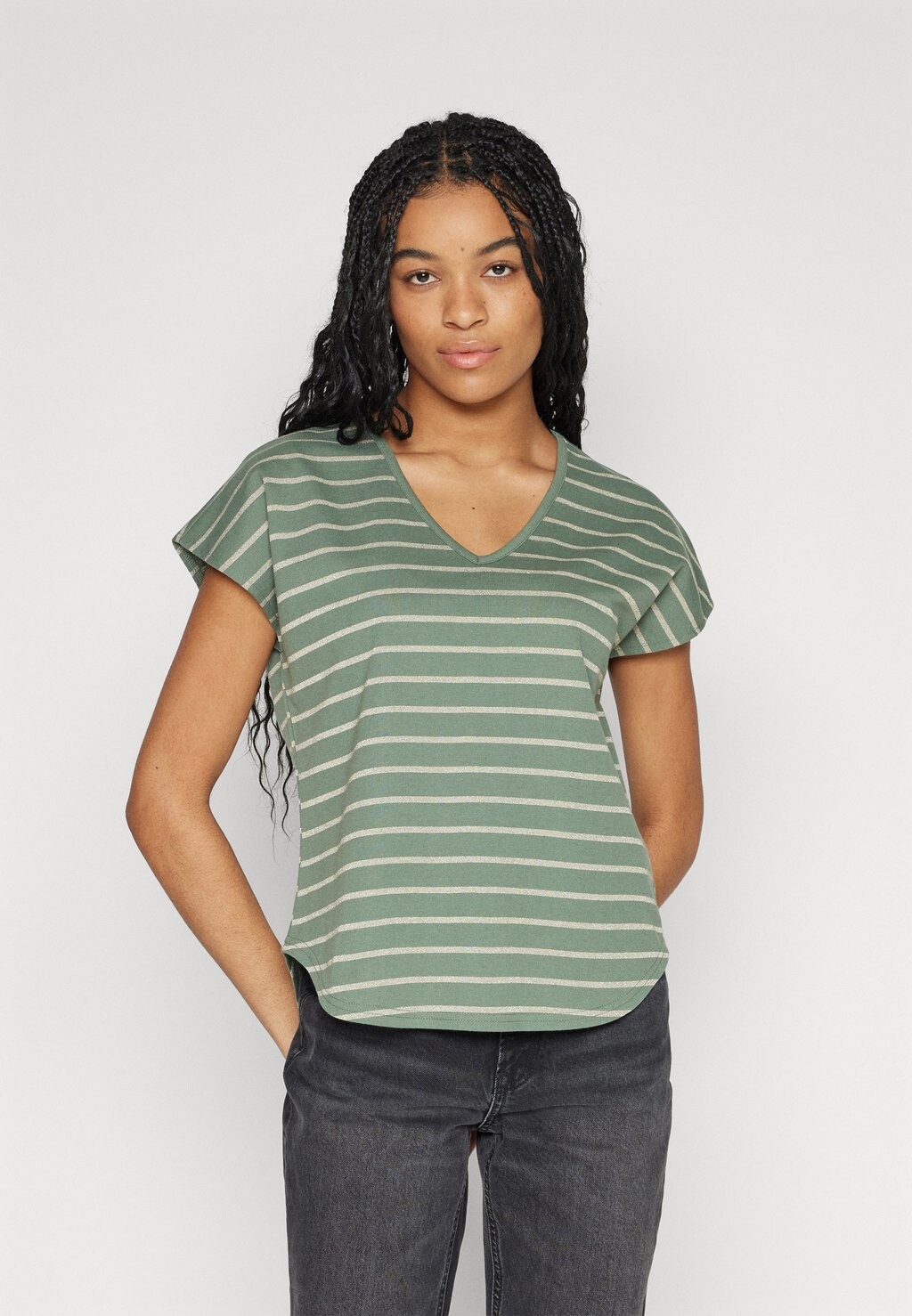 

Футболка с принтом VMIBI V-NECK TOP Vero Moda, цвет laurel wreath stripes/gold lurex