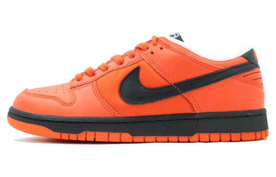 

Кроссовки Nike Dunk Skateboarding Shoes Men Low-top Orange, цвет Orange