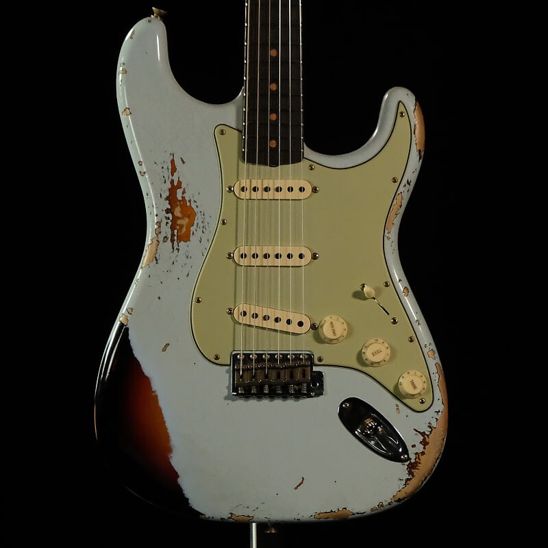 

Электрогитара Fender 1960 Stratocaster Heavy Relic - Aged Sonic Blue Over 3-Color Sunburst