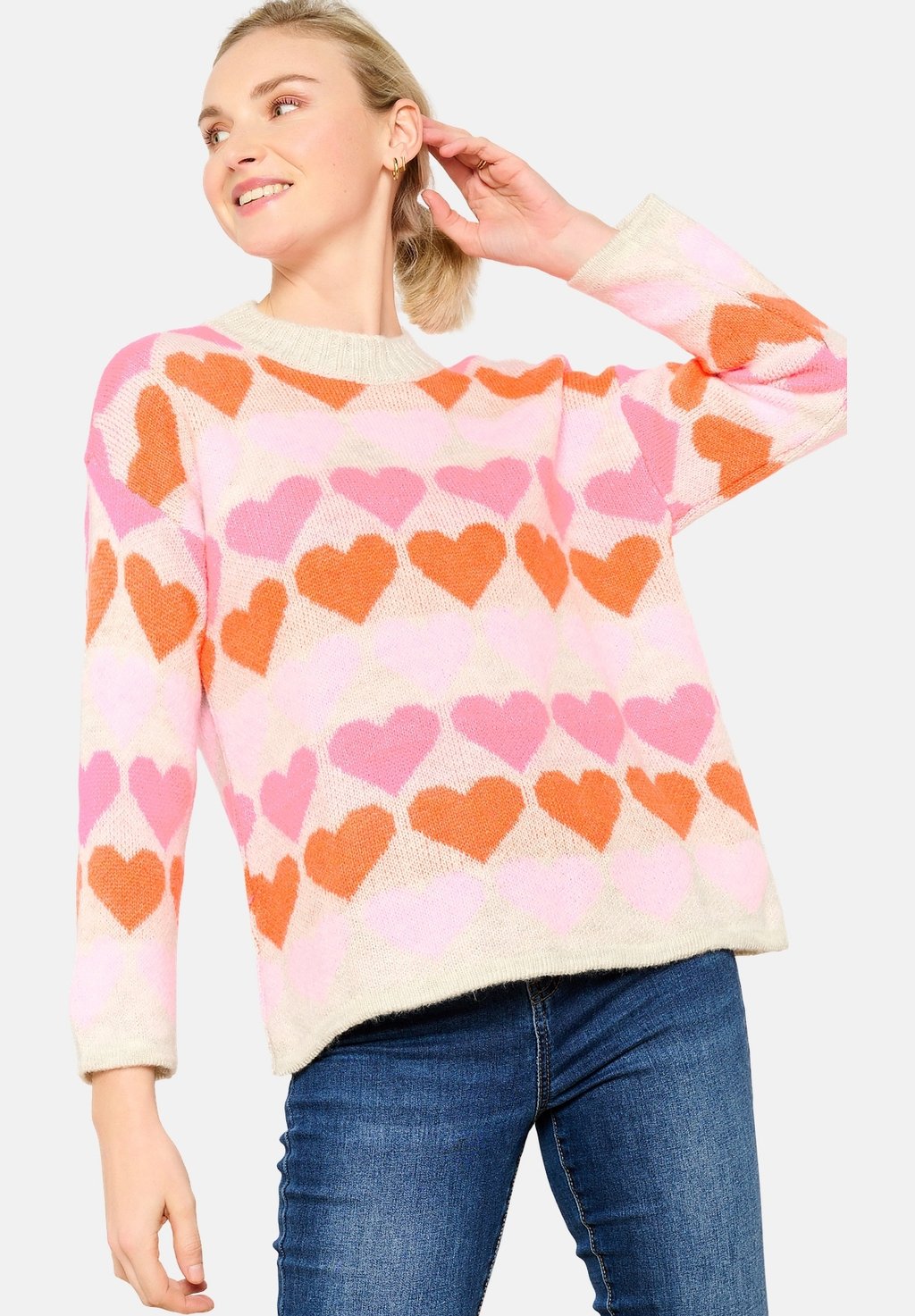 

Вязаный свитер WITH HEARTS LolaLiza, цвет lt beige