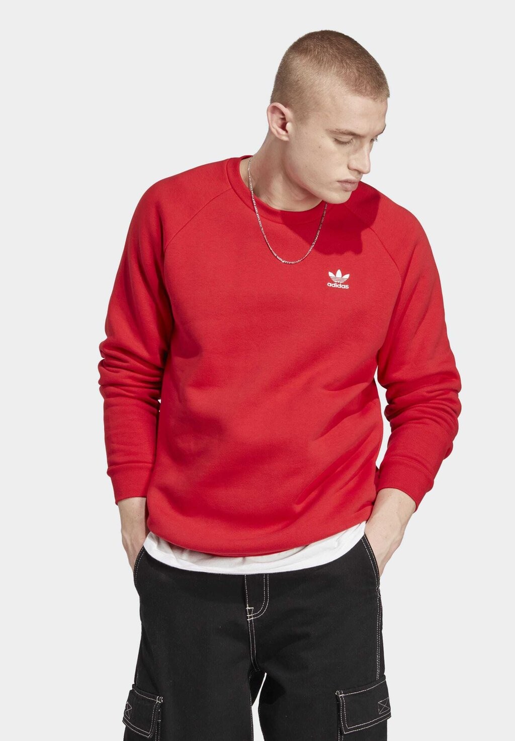 

Толстовка adidas Originals Essential Crew, лучше скарлет