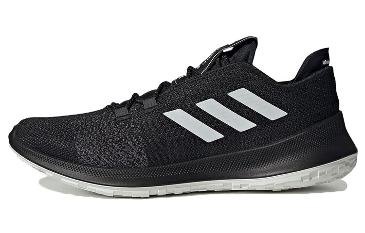 

Кроссовки SenseBounce+ унисекс с низким верхом, черные/белые Adidas
