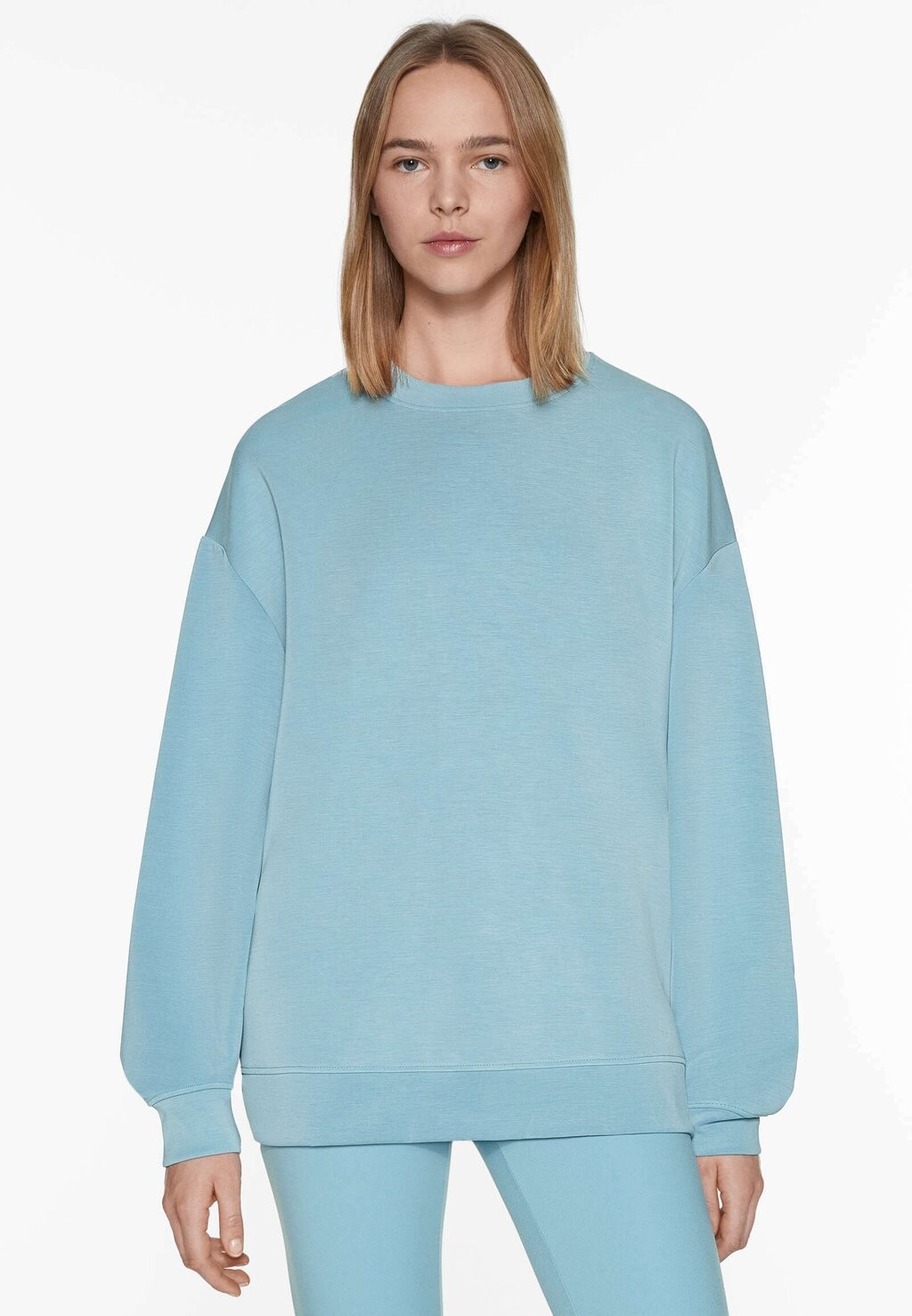 Толстовка SOFT TOUCH WARM-INTERIOR LONG OYSHO, цвет mottled light blue толстовка oysho warm interior crop logo светло серый