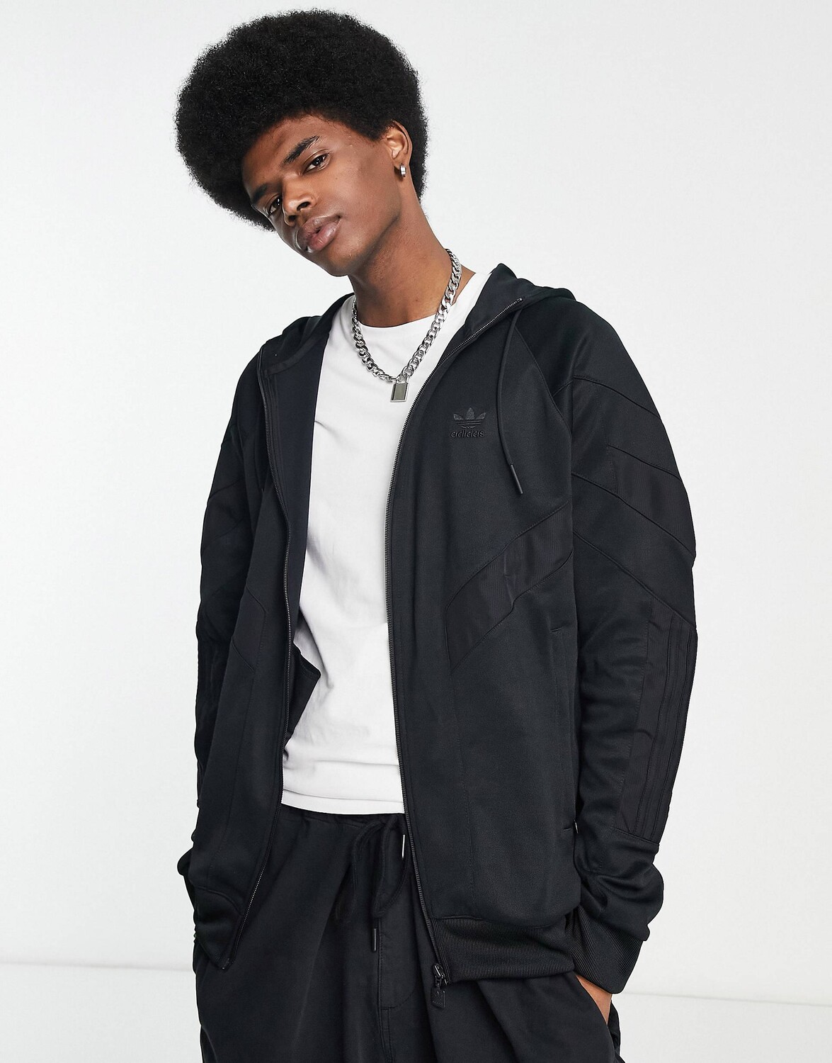 

Худи черного цвета adidas Originals Rekive