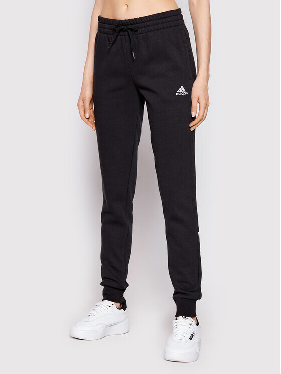 

Спортивные брюки стандартного кроя Adidas, черный