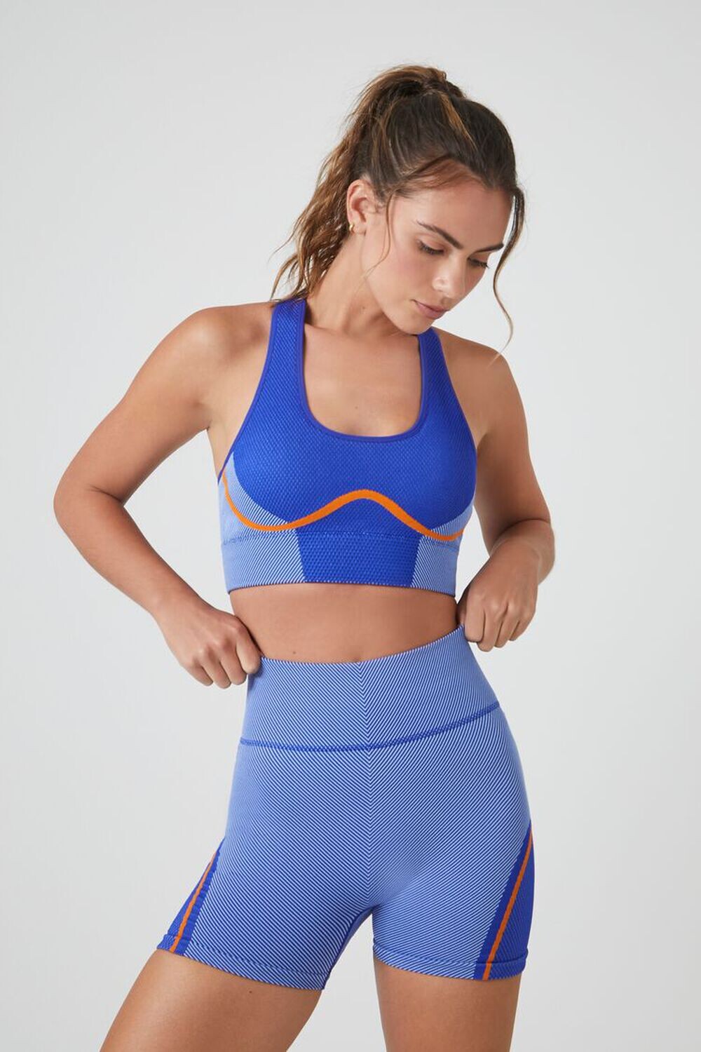 

Бесшовные байкерские шорты Active с цветными блоками Forever 21, синий