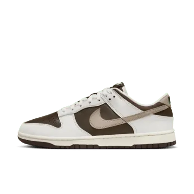 

Кроссовки Nike Dunk Low, цвет Summit White/Baroque Brown/Phantom/Khaki