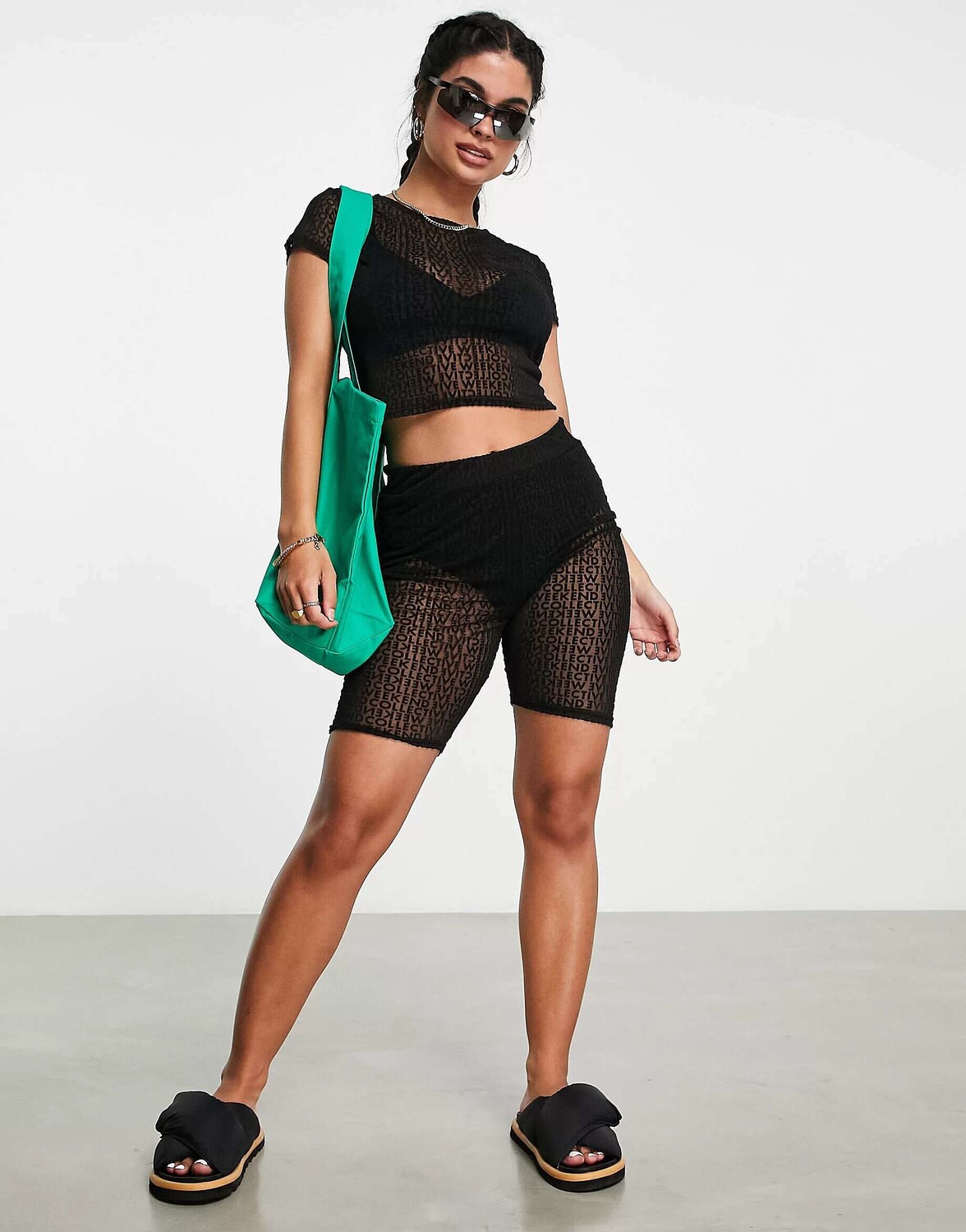 

Черные леггинсы с флокированной сеткой и рисунком ASOS Weekend Collective