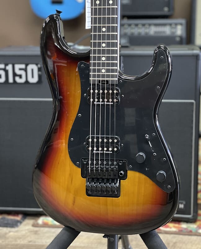 

Электрогитара Charvel Pro-Mod So-Cal Style 1 HH FR E 3-Tone Sunburst