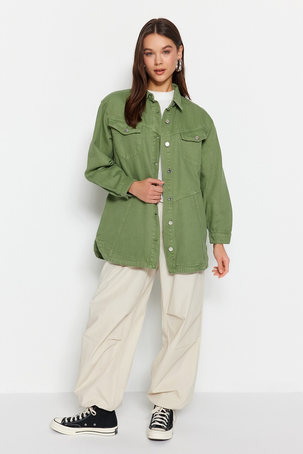 

Зеленая джинсовая куртка с детальной строчкой Trendyol Modest, зеленый
