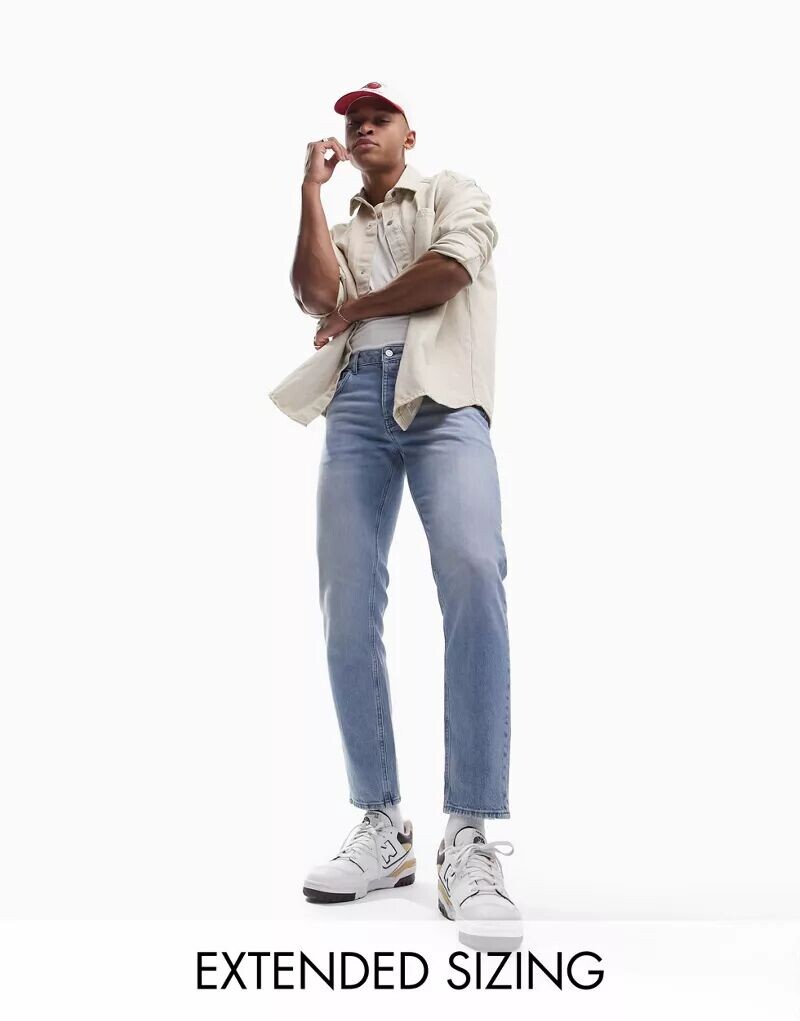 

Светло-голубые винтажные зауженные джинсы ASOS