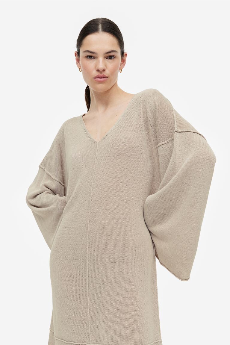 

Платье оверсайз из смесового шелка тонкой вязки H&M