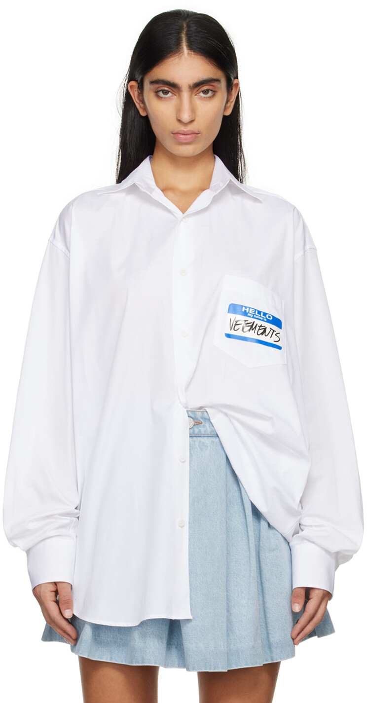 

Белая рубашка с надписью «Меня зовут» Vetements