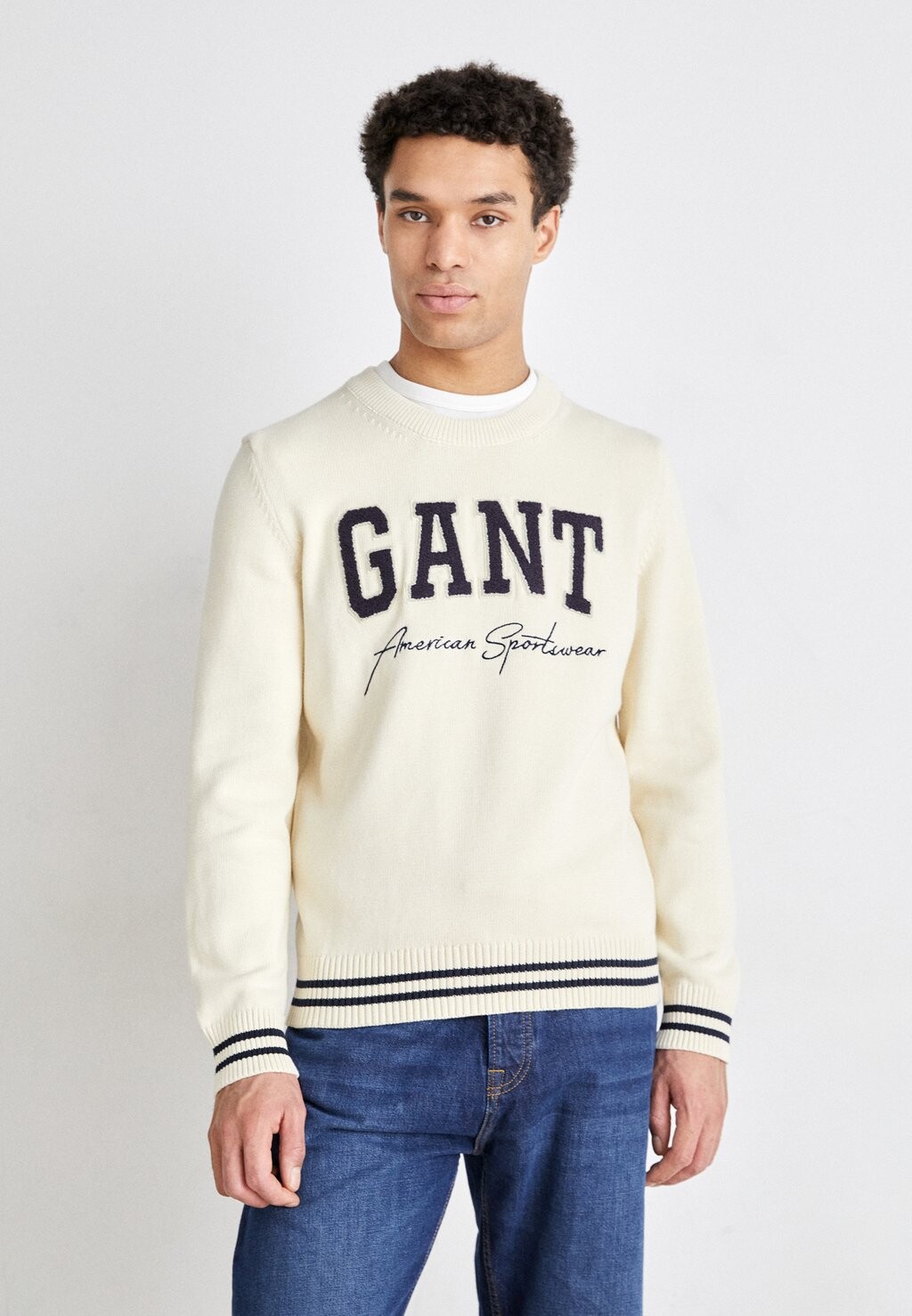 

Свитер GANT, молочный