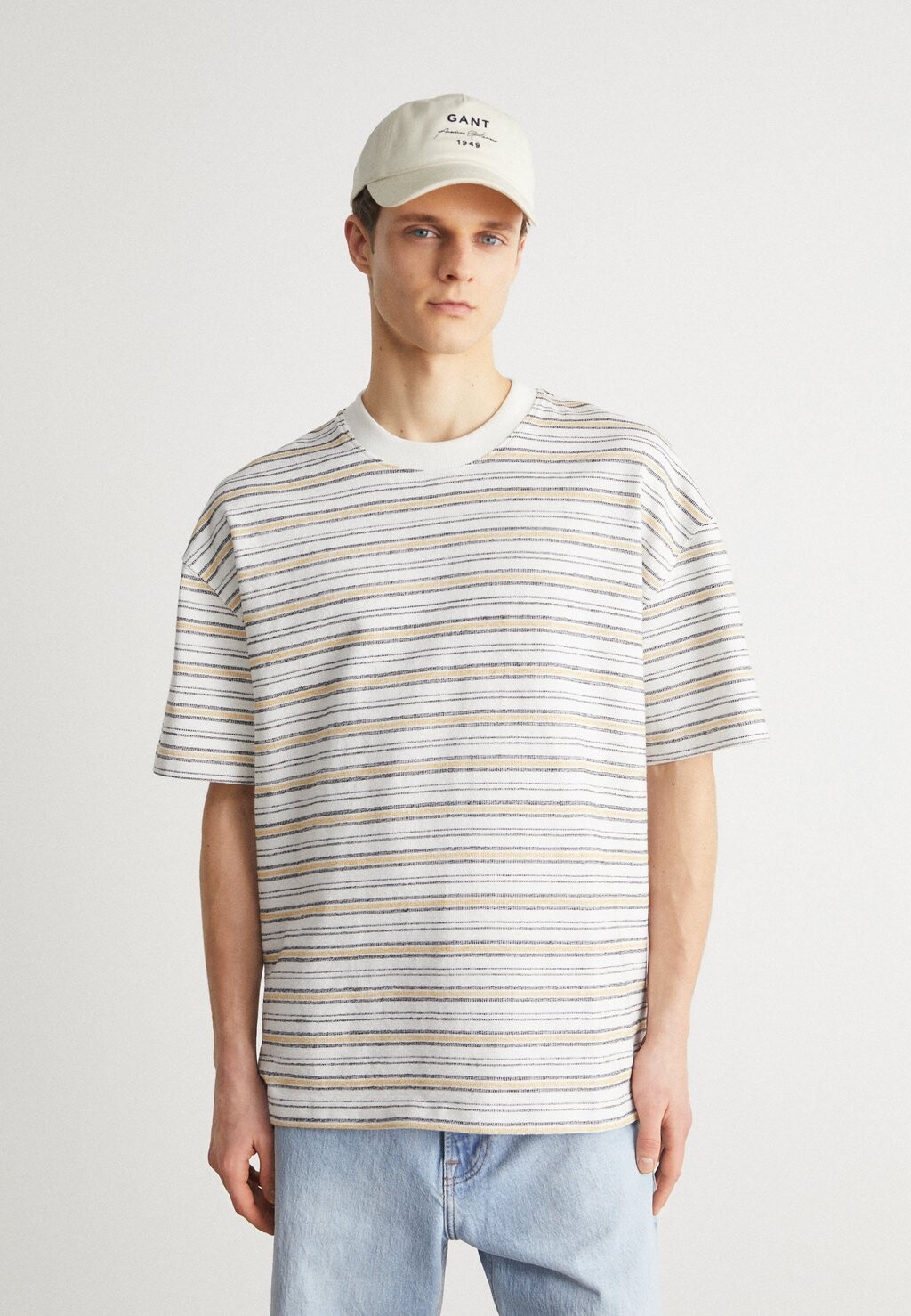 

Футболка с принтом STANTON CREW AllSaints, крем