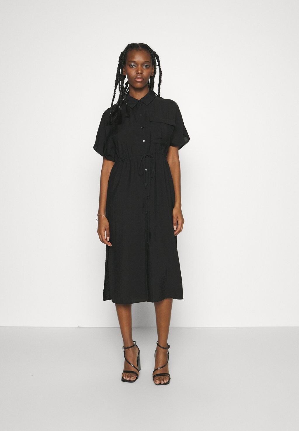 

Летнее платье Vero Moda, черный