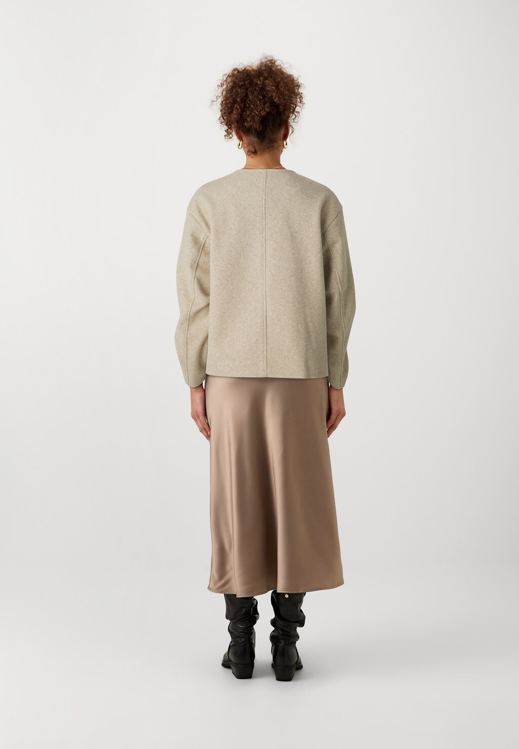 

Летняя куртка ROUND NECK TALL JACKET Gina Tricot Tall, бежевый