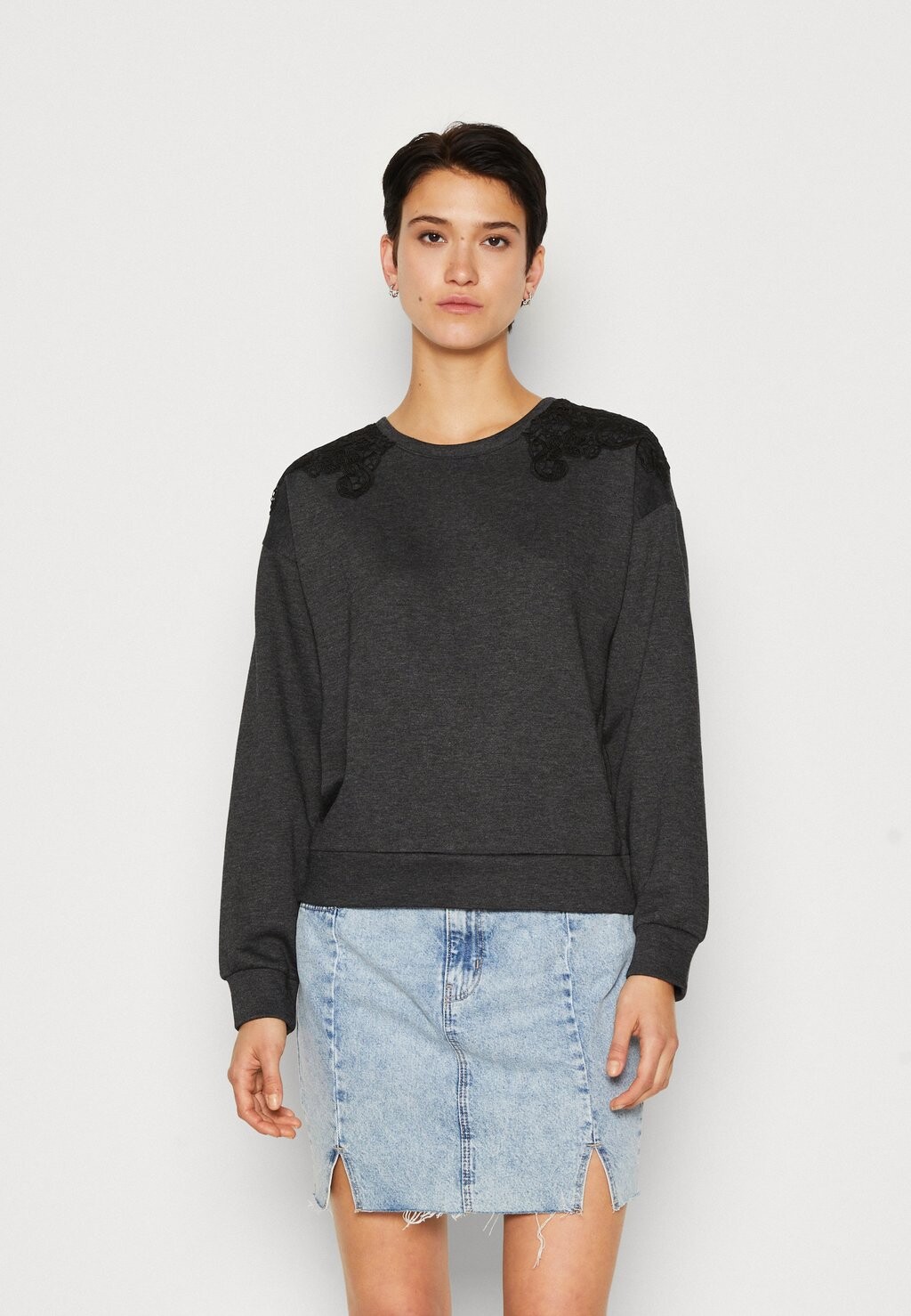 

Толстовка ONLGINA O NECK ONLY, цвет dark grey melange/black