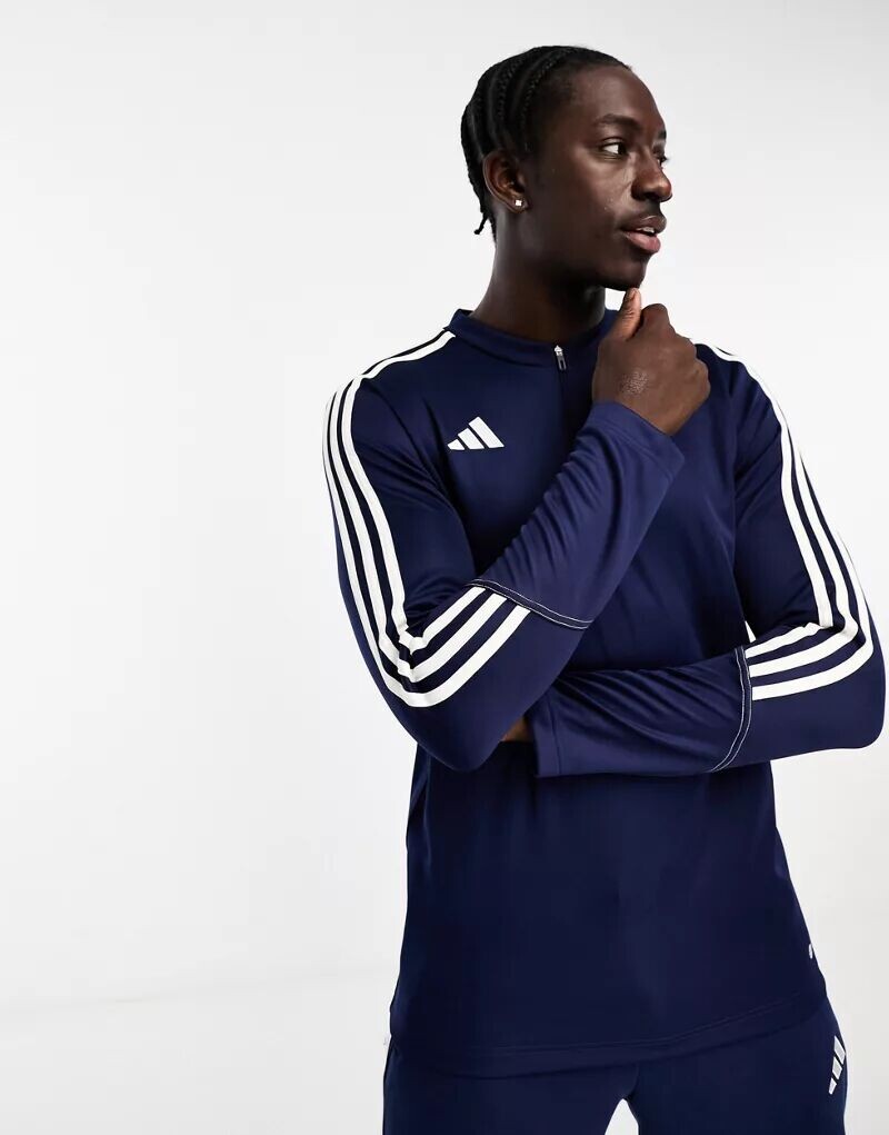 

Темно-синяя спортивная футболка adidas Football Tiro adidas performance