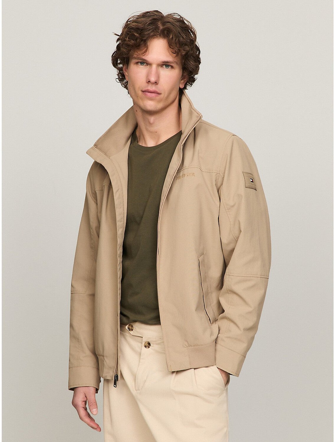 

Мужская водостойкая ветровка Tommy Hilfiger Hilfiger, цвет New Vintage Khaki