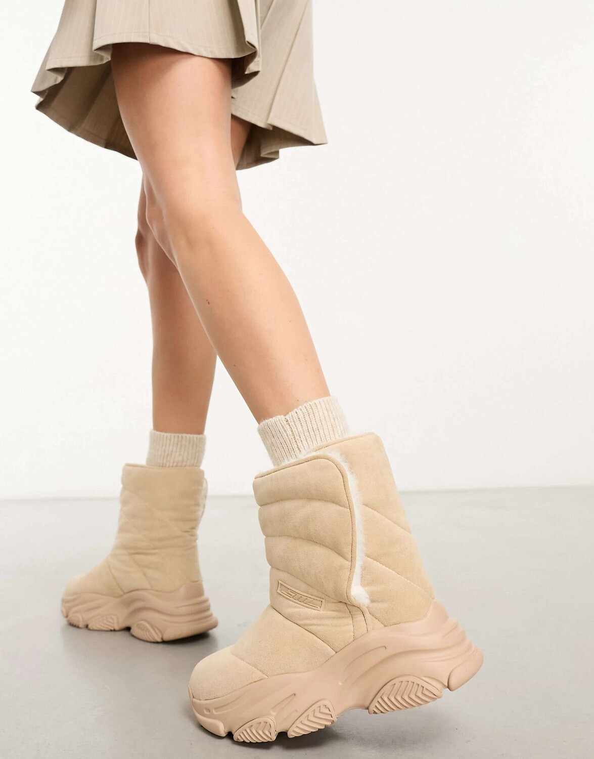 

Бежевые дутые зимние ботинки Steve Madden Puff, Бежевый