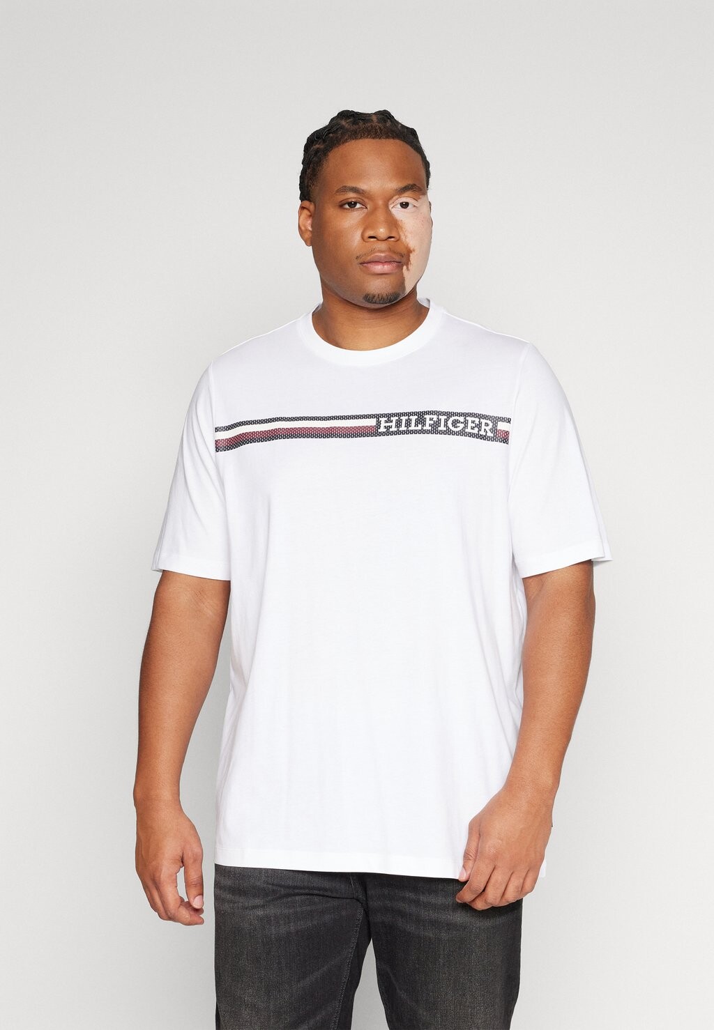 

Футболка с принтом Monotype Chest Stripe Tee Tommy Hilfiger, белый