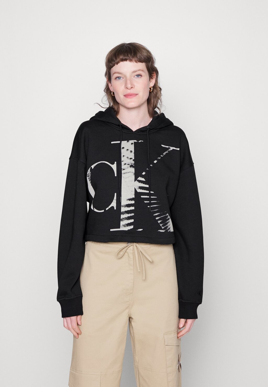 

Толстовка Calvin Klein Jeans, черный