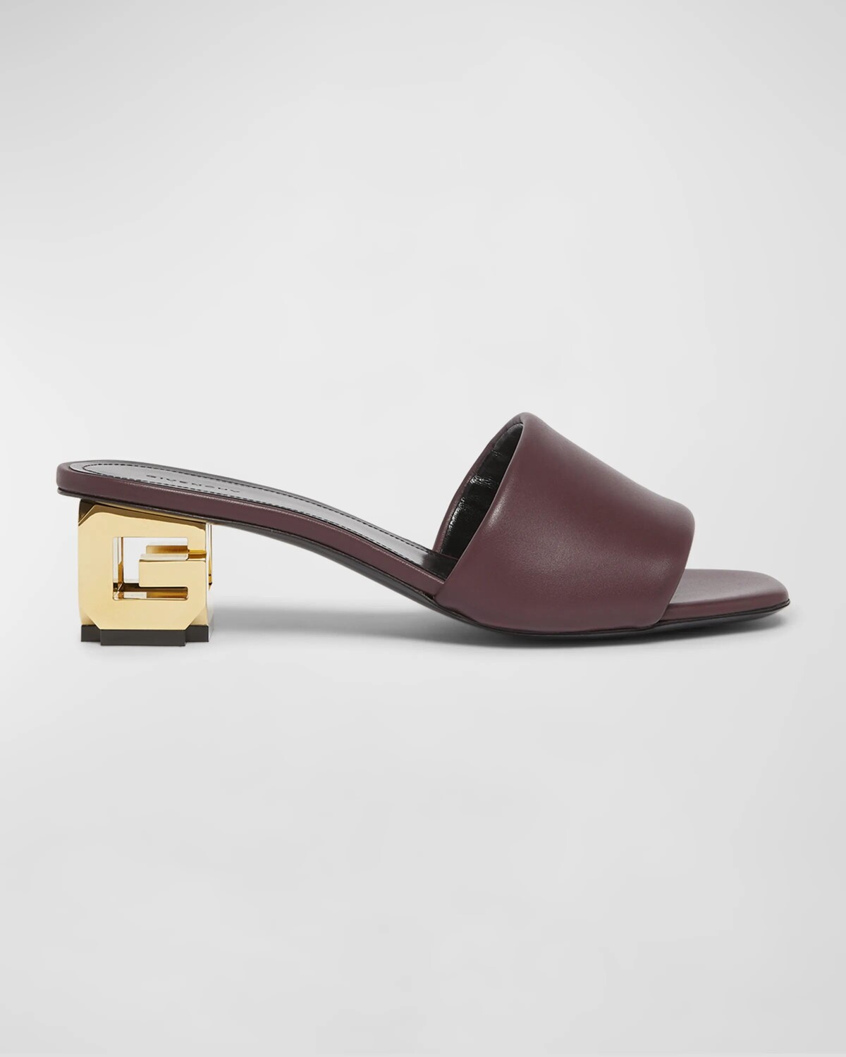 

Сандалии-мюли из телячьей кожи G на кубическом каблуке Givenchy, цвет Oxblood Red
