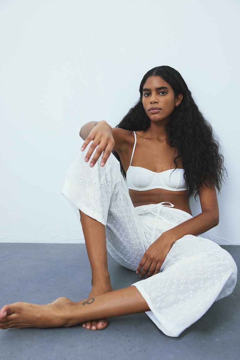 

Брюки с английской вышивкой H&M, белый