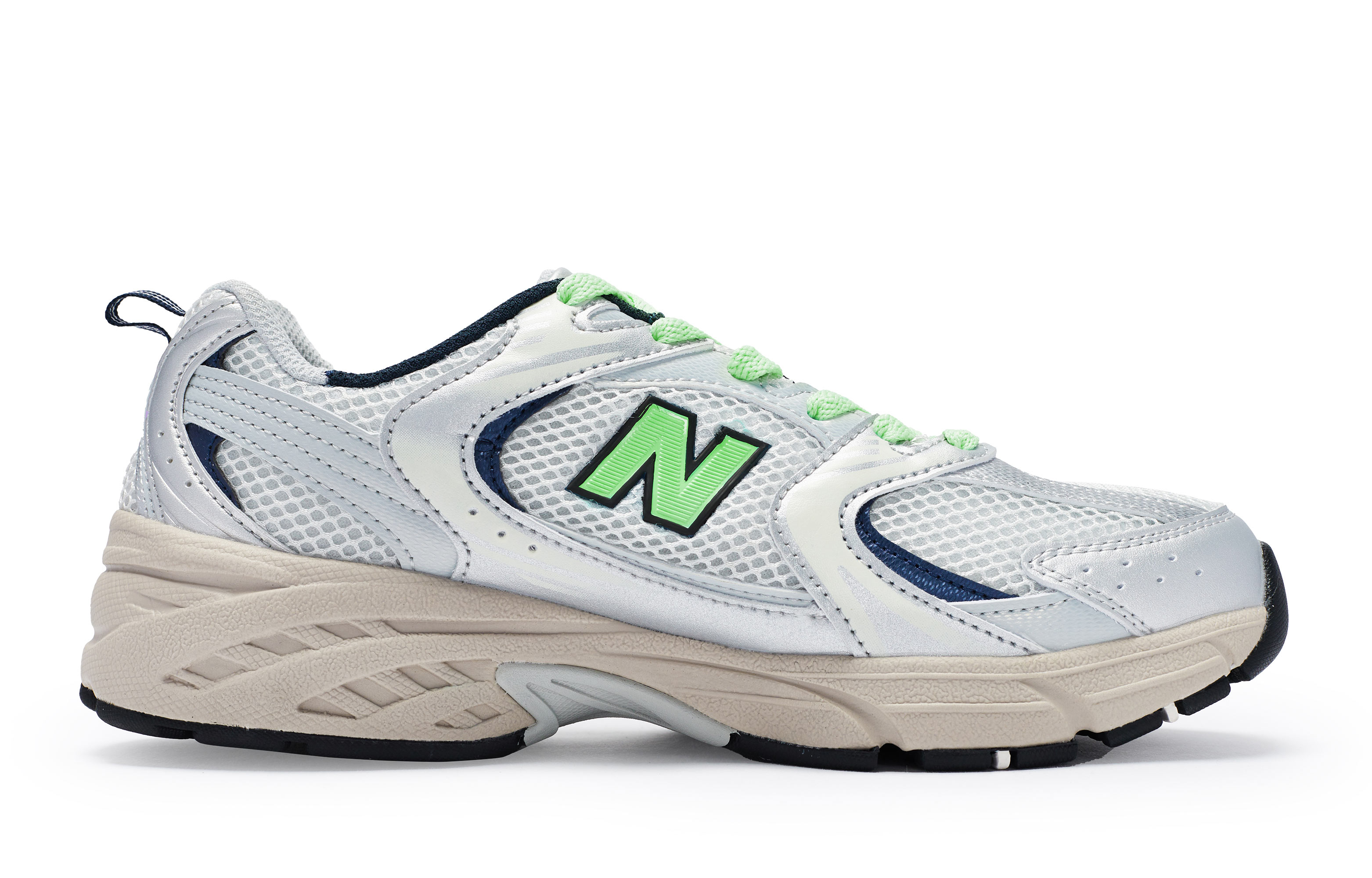 

Кроссовки NB 530 унисекс с низким верхом зеленые New Balance