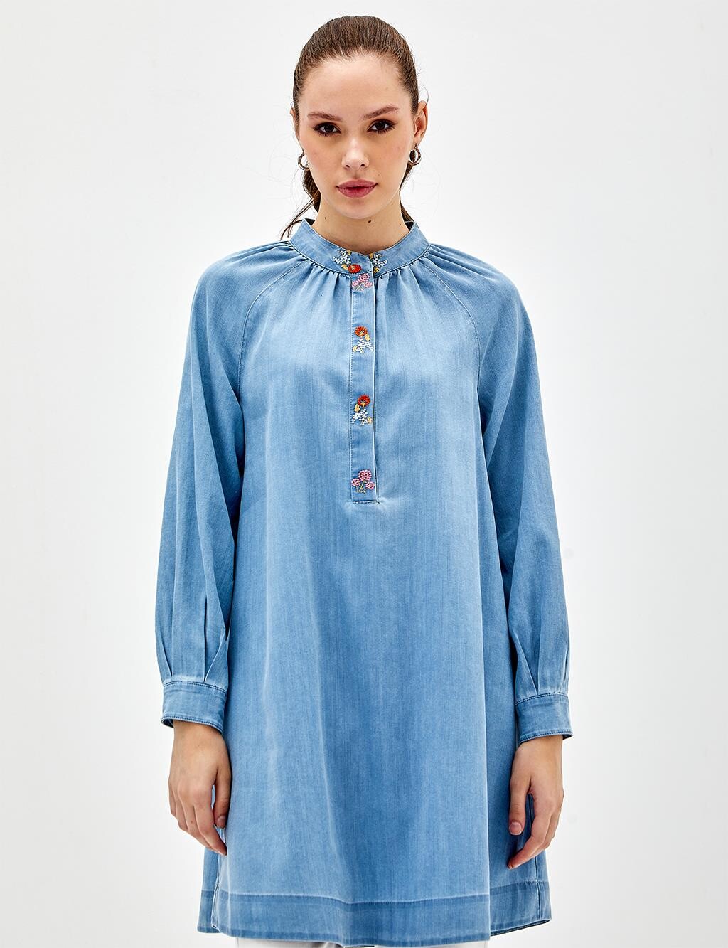 

Туника из тенселя с воротником Grandad Blue Ice Blue Kayra