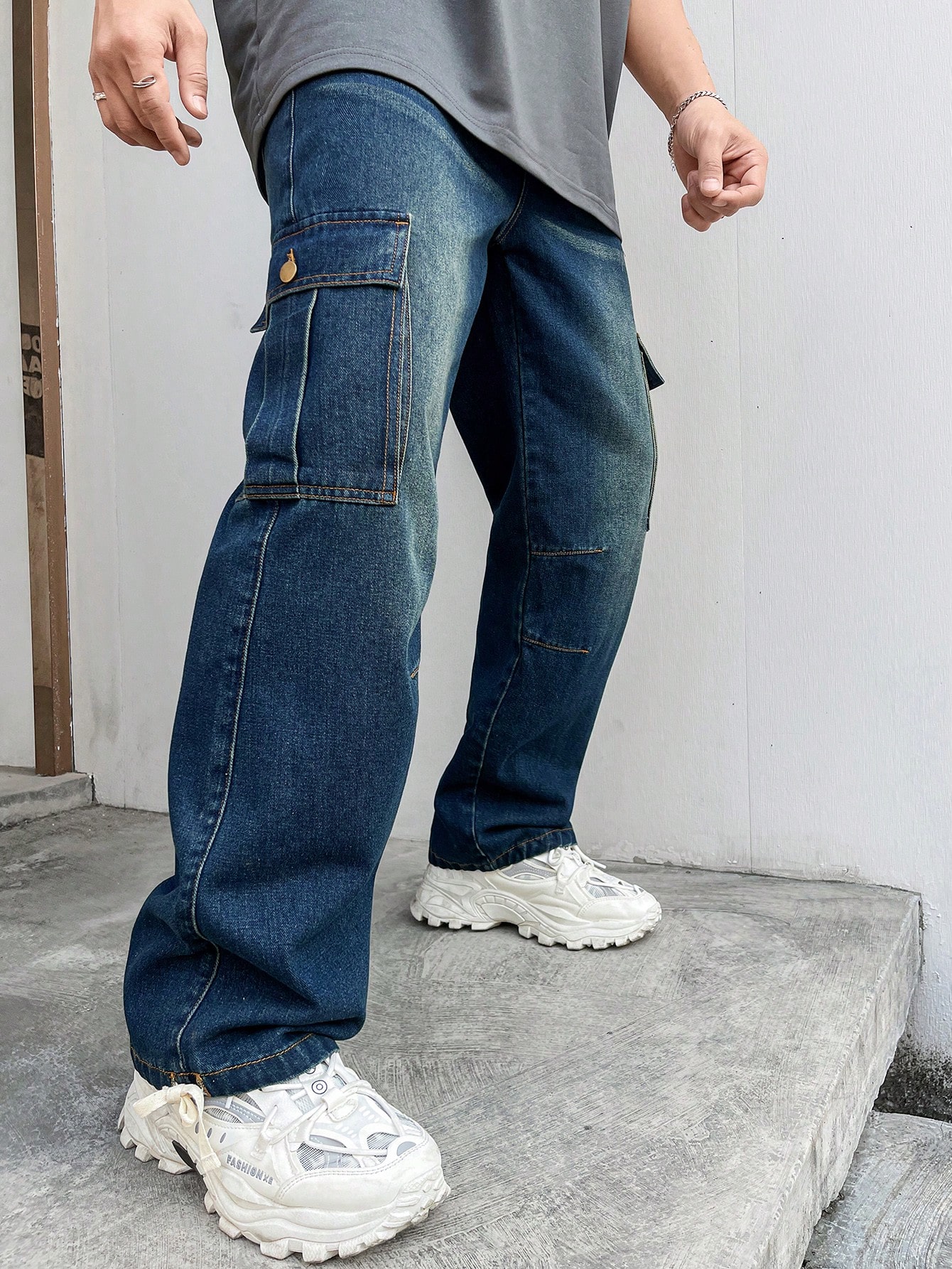 Мужские потертые джинсы-карго Manfinity Hypemode, темная стирка джинсы карго мужские прямые с поясом свободные потертые брюки карго в стиле ретро уличная одежда с разными карманами