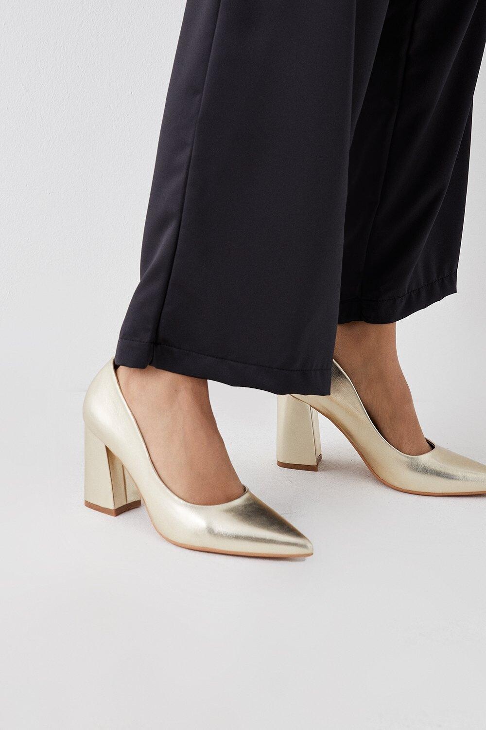 

Faith: туфли-лодочки Carly на блочном каблуке Dorothy Perkins, золото