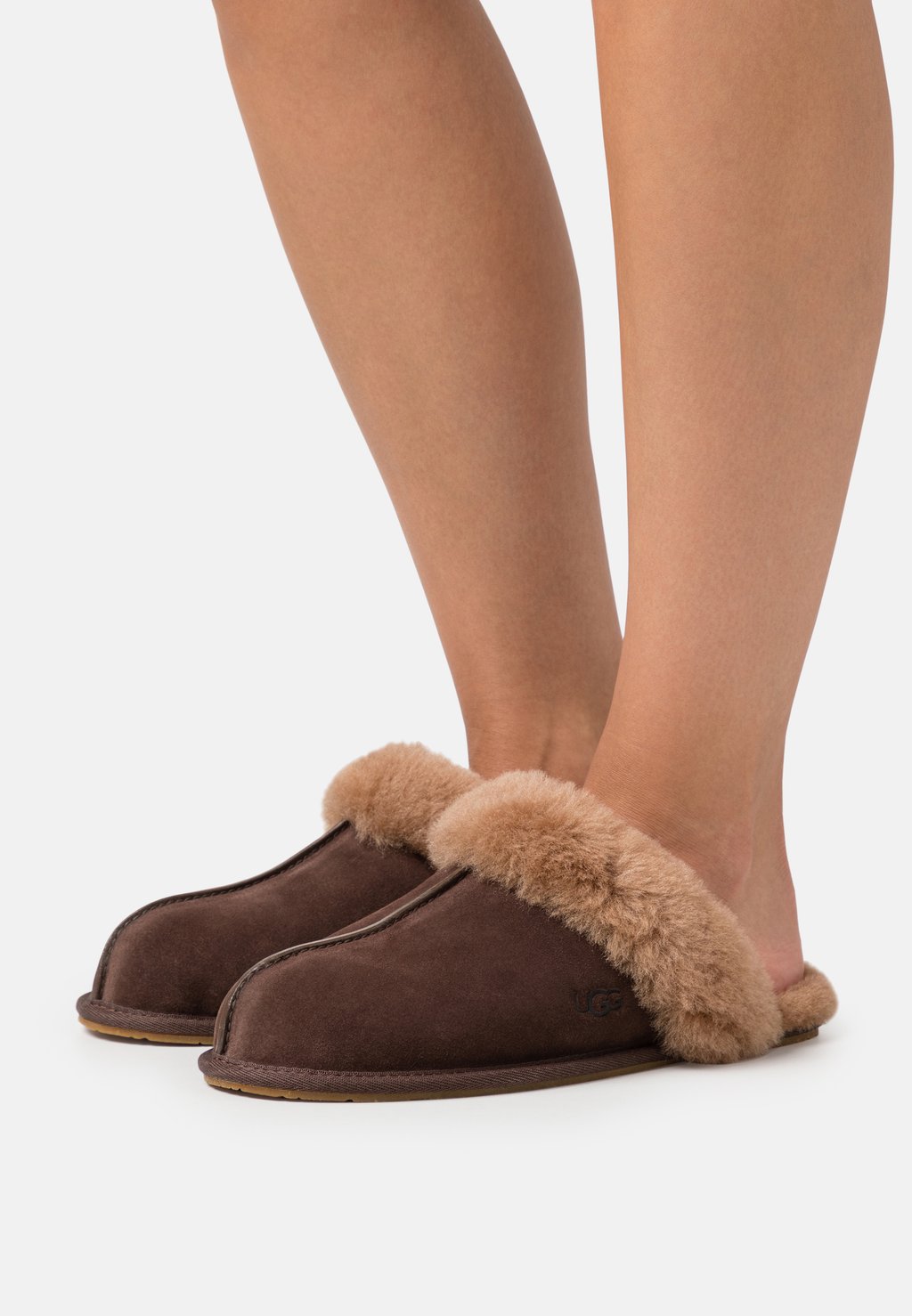 

Тапочки SCUFFETTE UGG, жженый кедр