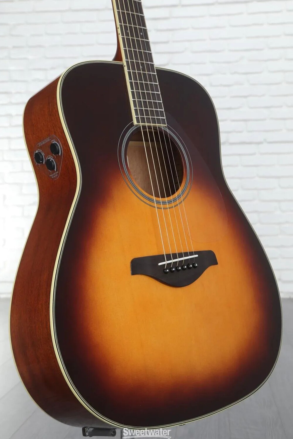 

Акустически-электрическая гитара Yamaha FG-TA TransAcoustic Dreadnought — коричневый санберст