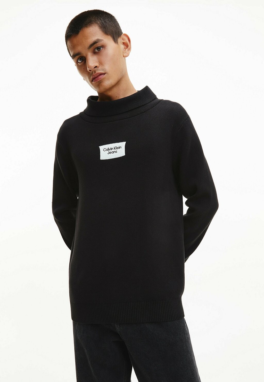 

Свитер Calvin Klein Jeans, черный