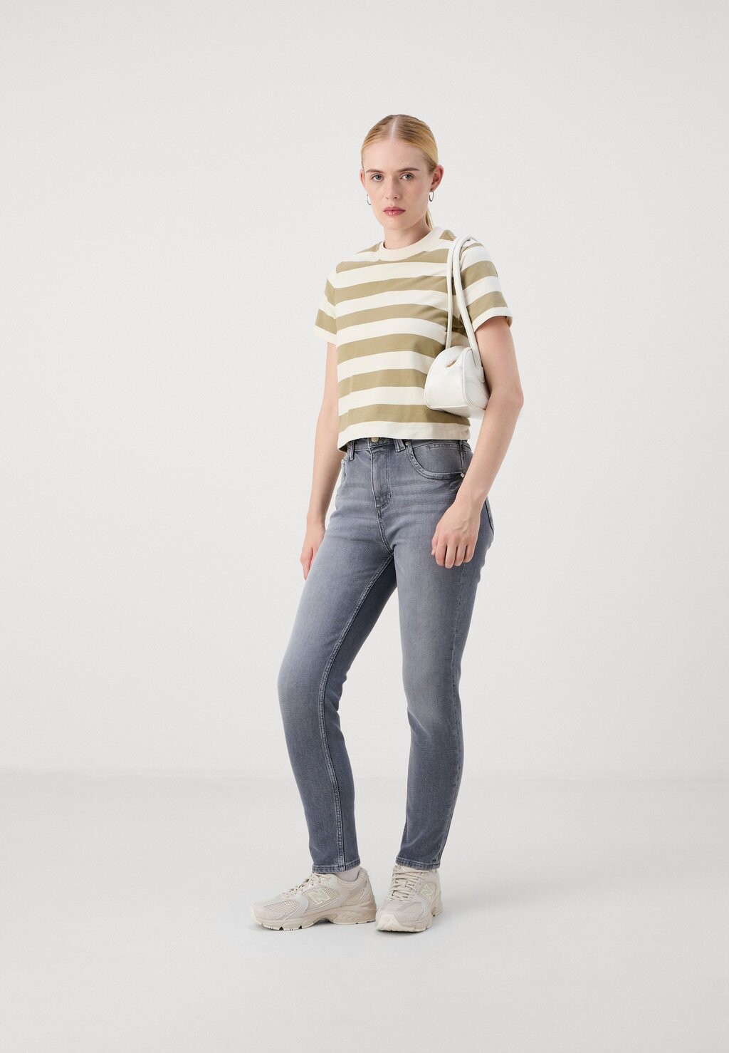 

Зауженные джинсы TROUSERS MID WAIST Marc O'Polo DENIM, цвет Light Grey