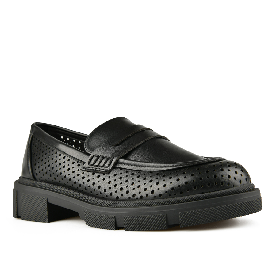 Женская повседневная обувь черная Tendenz туфли летние женские frankenschuhe donau с перфорацией серые