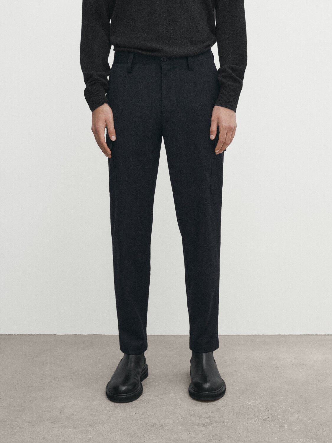 

Моющиеся брюки из полушерсти Massimo Dutti, угольный