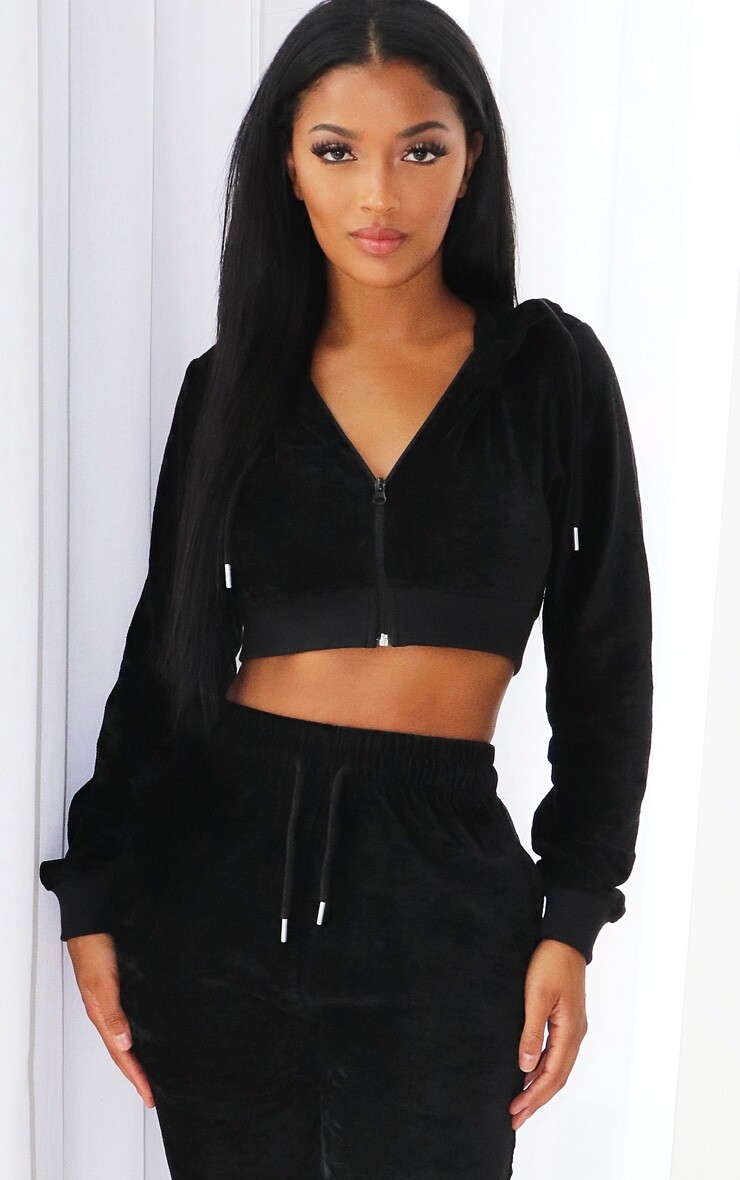 

PrettyLittleThing Shape Черный велюровый укороченный свитшот Extreme