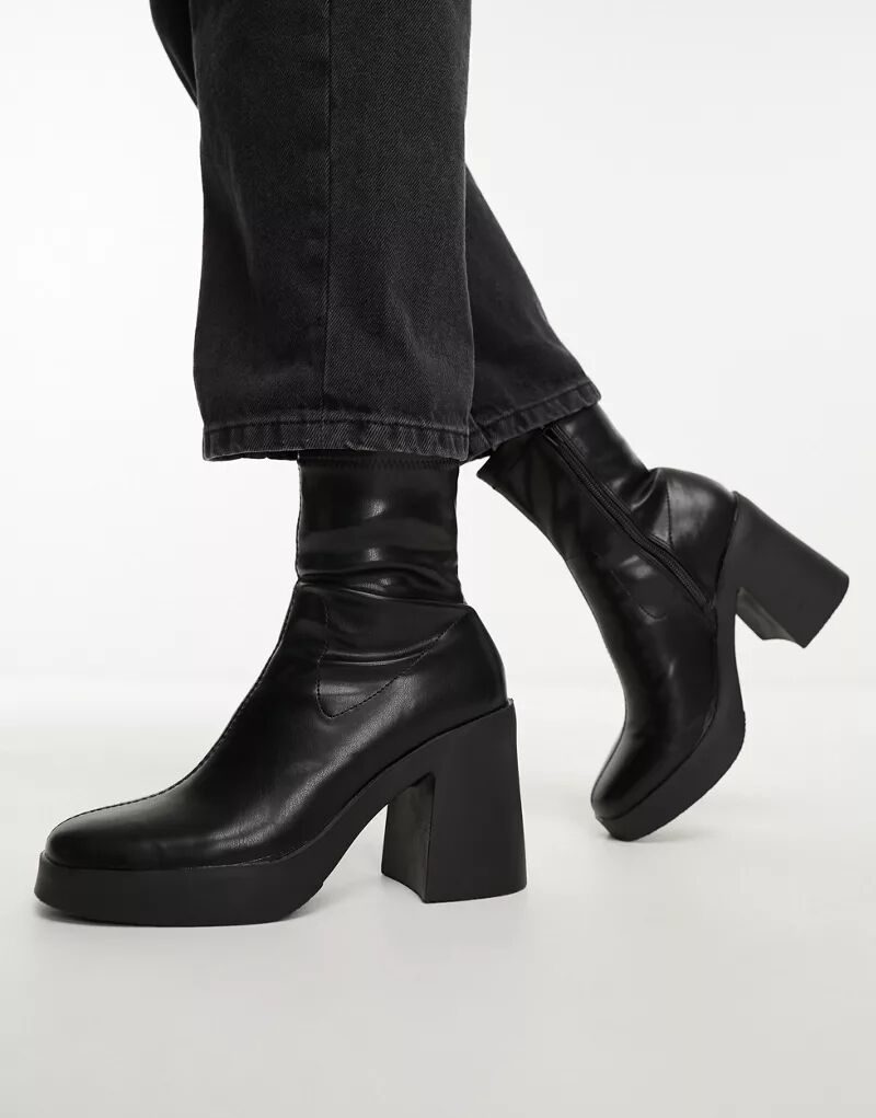 цена Черные эластичные ботинки-носки New Look