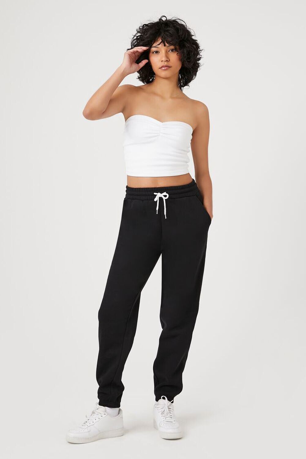 

Базовые флисовые джоггеры на шнурке Forever 21, черный