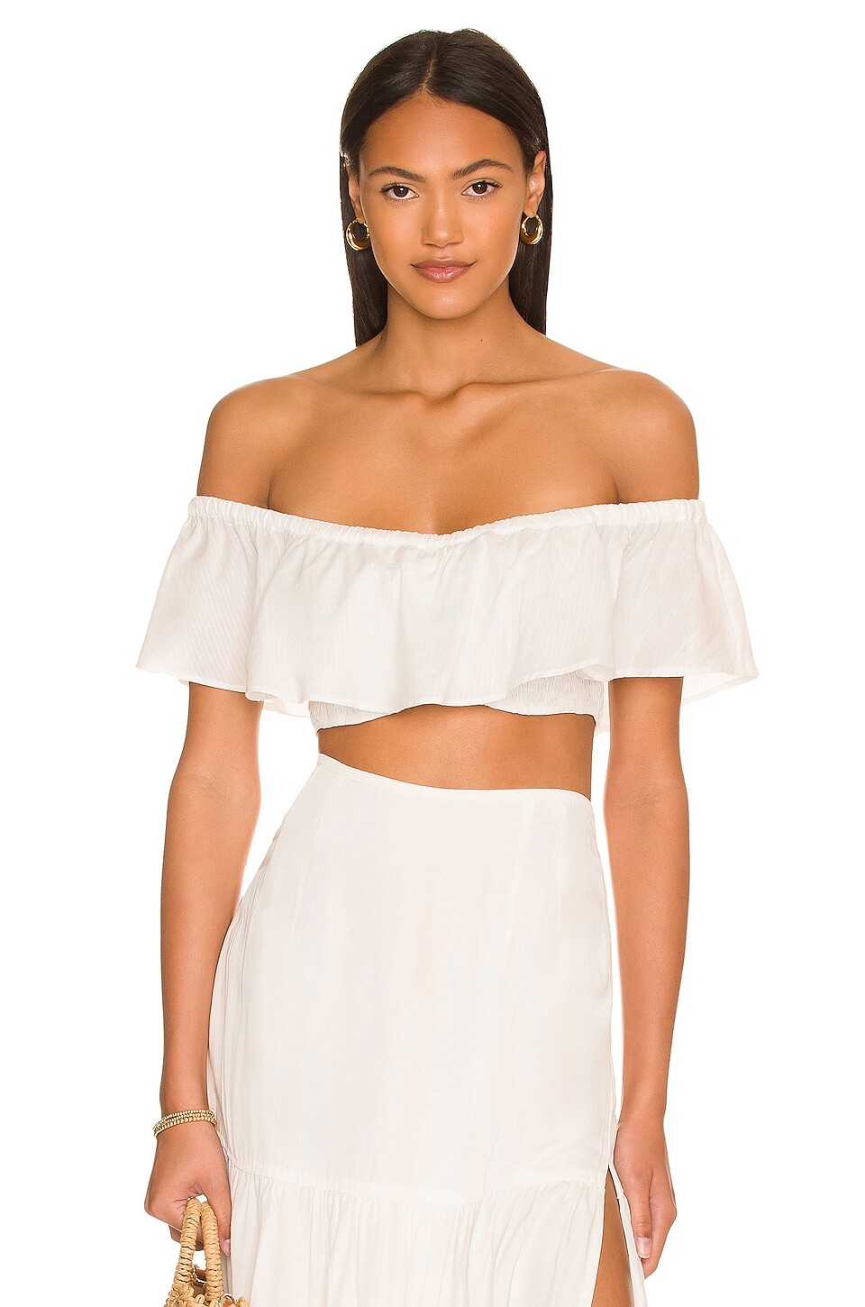 

Топ Indah Ella Off The Shoulder Flounce, слоновая кость