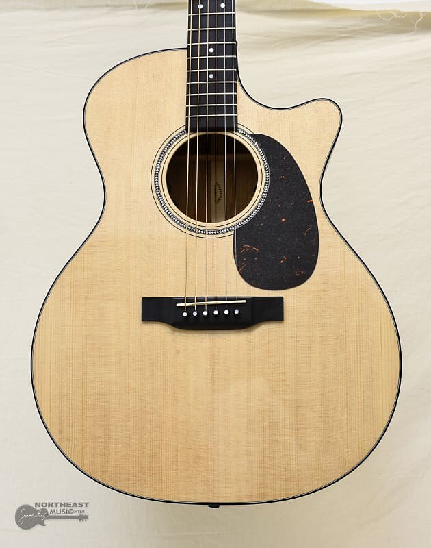 

Акустическая гитара C.F. Martin GPC-16E Mahogany
