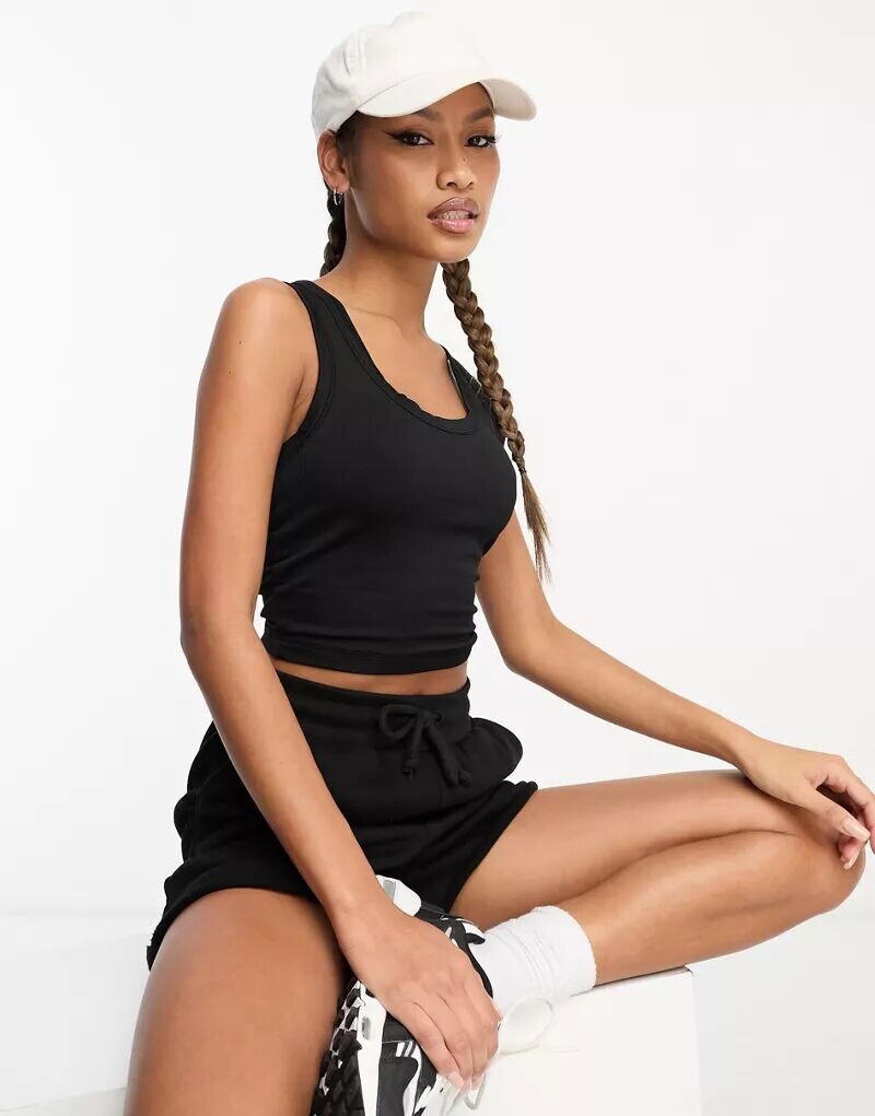

Спортивная майка с логотипом в рубчик ASOS