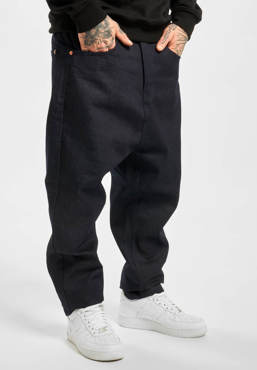 

Джинсы свободного кроя Rocawear