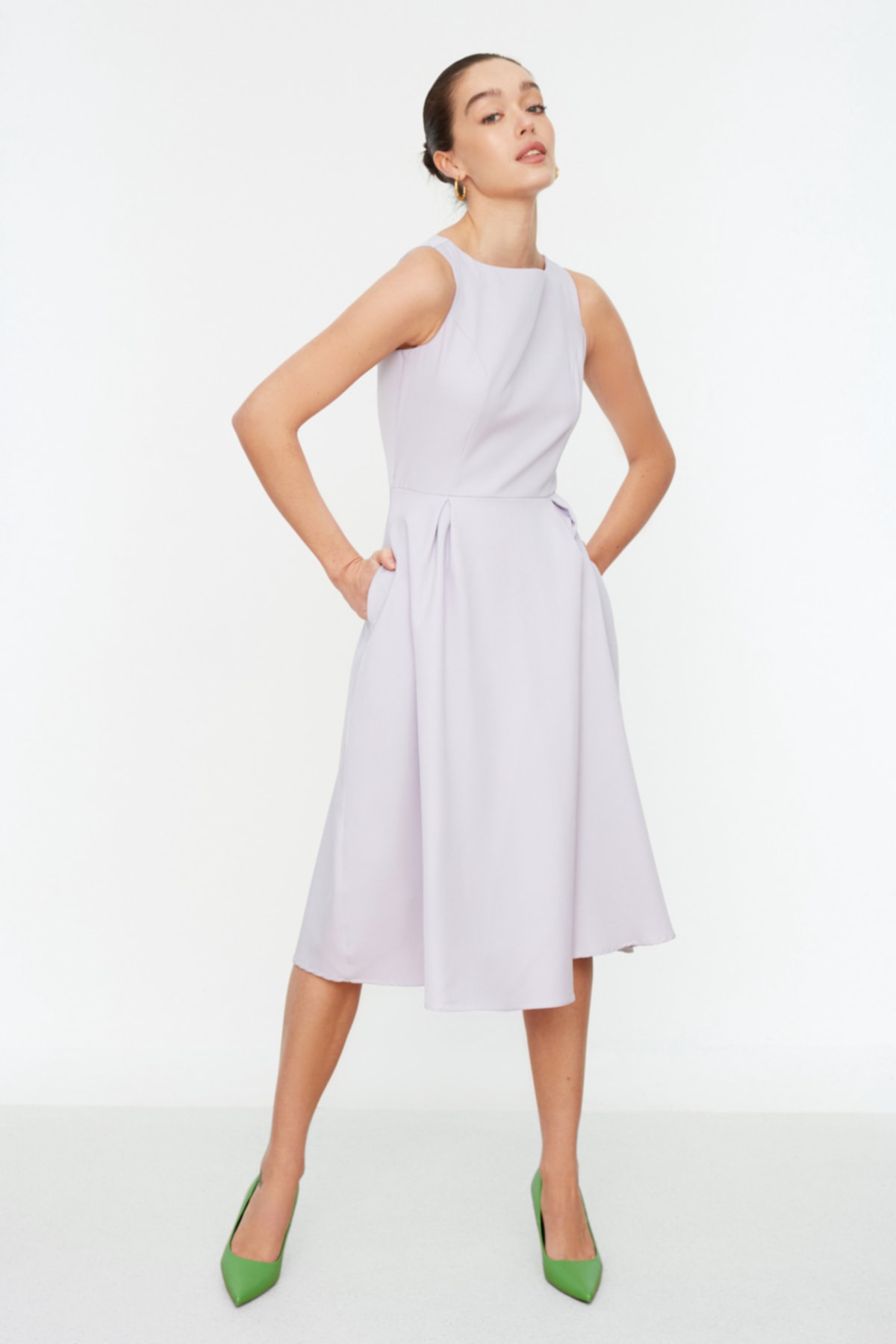 Сиреневое плиссированное тканое платье Trendyol, фиолетовый