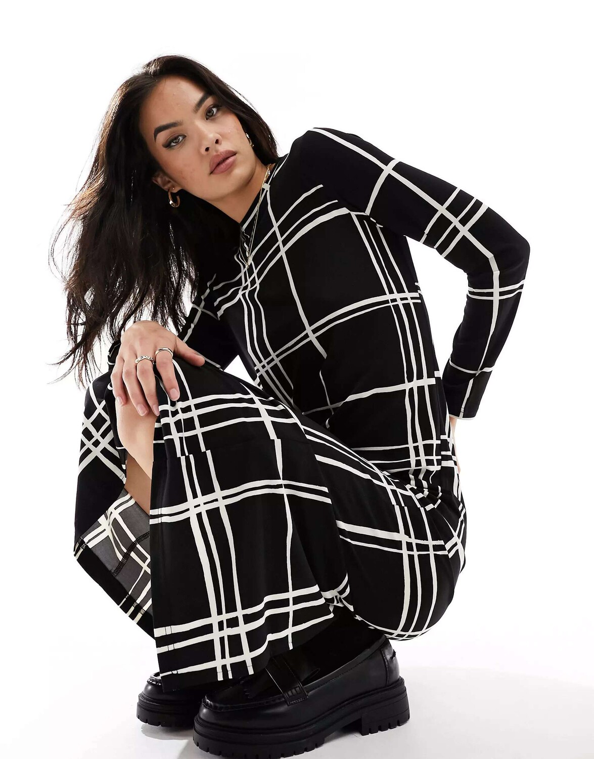 

Черное платье миди New Look в клетку