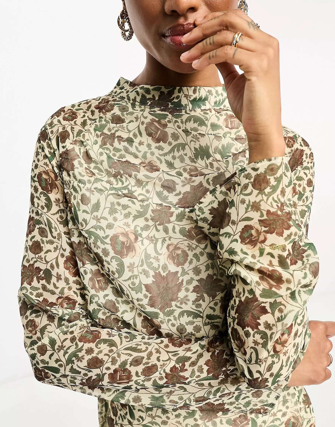 

Чайное платье мини с цветочным принтом и высоким воротником ASOS DESIGN Tall