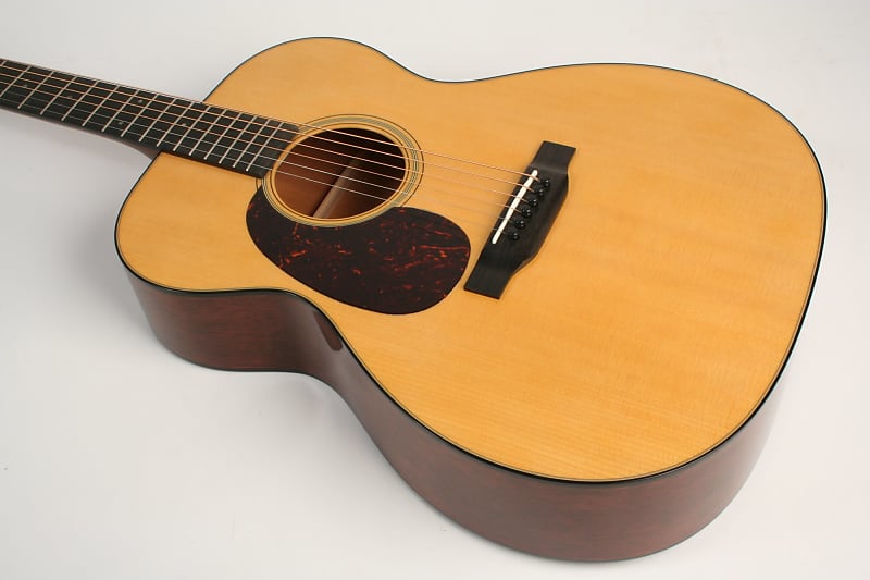 Акустическая гитара Martin 000-18 L Standard Series Left Handed 2631305